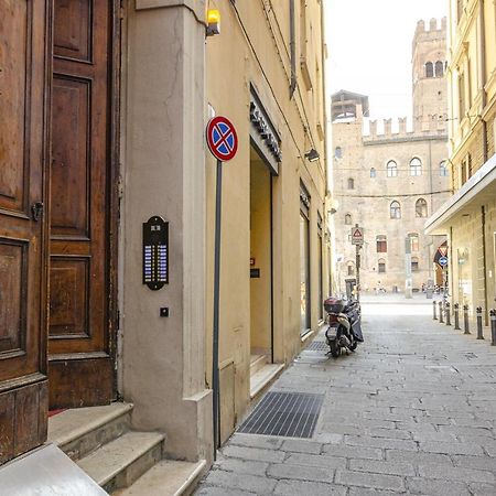 Studio Nel Cuore Della Citta' By Wonderful Italy Bologna Bagian luar foto