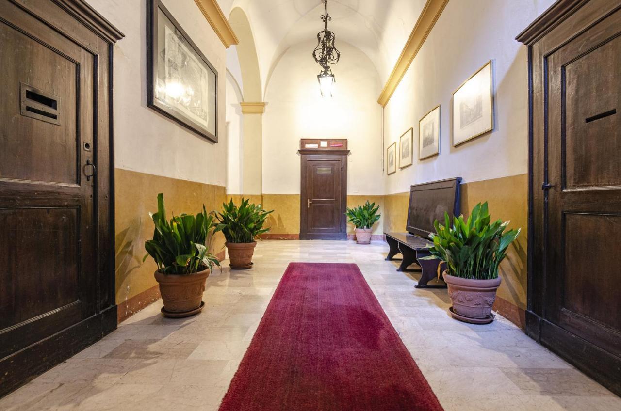 Studio Nel Cuore Della Citta' By Wonderful Italy Bologna Bagian luar foto